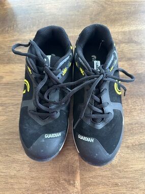 Guardian Black Athletic Shoes with Yellow Accents
